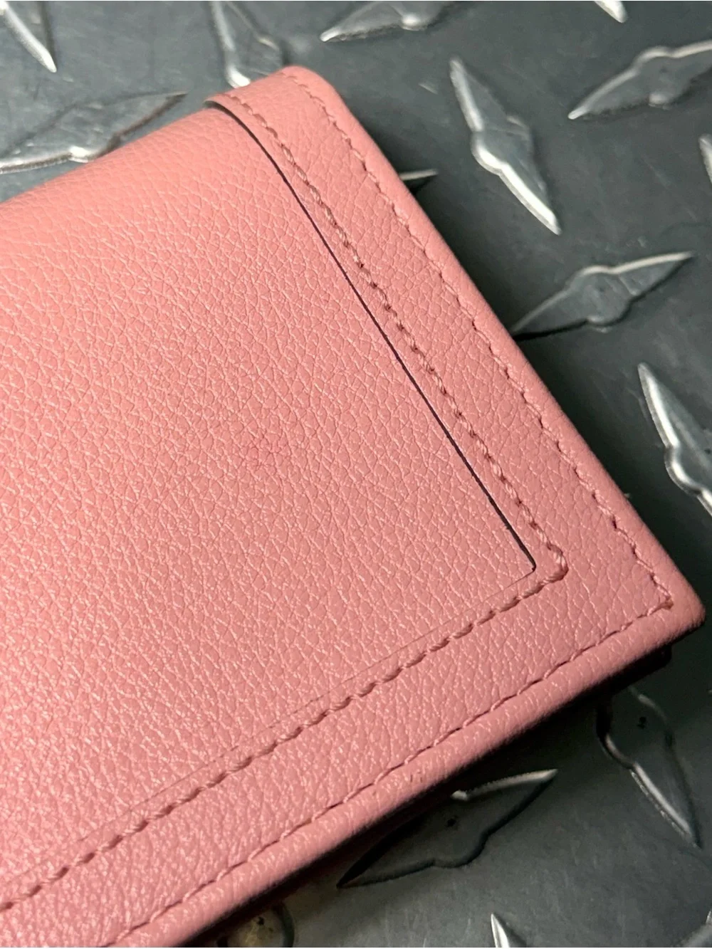 Gucci Diana Calfskin Bamboo Marmont Wallet in Pink - Picture 5 of 7